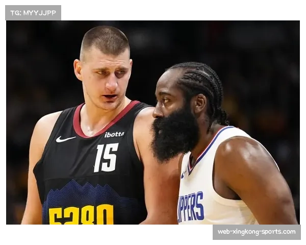 哈登首节状态爆棚连中四球砍下14分三分手感火热