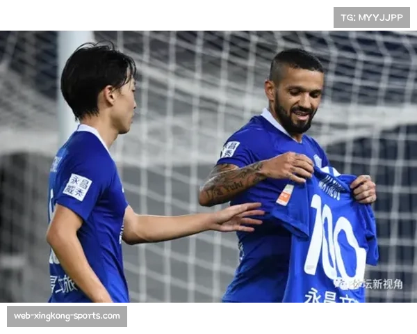 格雷米奥队长迎生涯里程碑 获俱乐部表彰